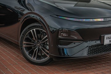 https://vehicle-cdn.autoleague.cloud/32225_81010219_2.jpg