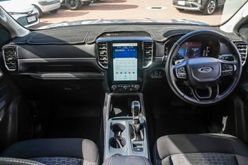 https://vehicle-cdn.autoleague.cloud/32225_81010223_10.jpg
