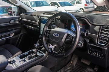 https://vehicle-cdn.autoleague.cloud/32225_81010223_13.jpg