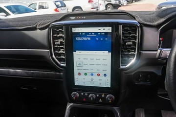 https://vehicle-cdn.autoleague.cloud/32225_81010223_17.jpg