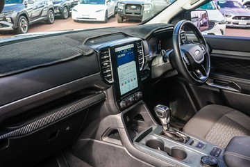 https://vehicle-cdn.autoleague.cloud/32225_81010223_20.jpg