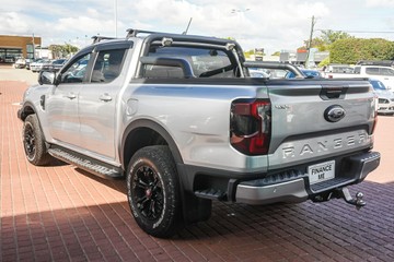 https://vehicle-cdn.autoleague.cloud/32225_81010223_6.jpg