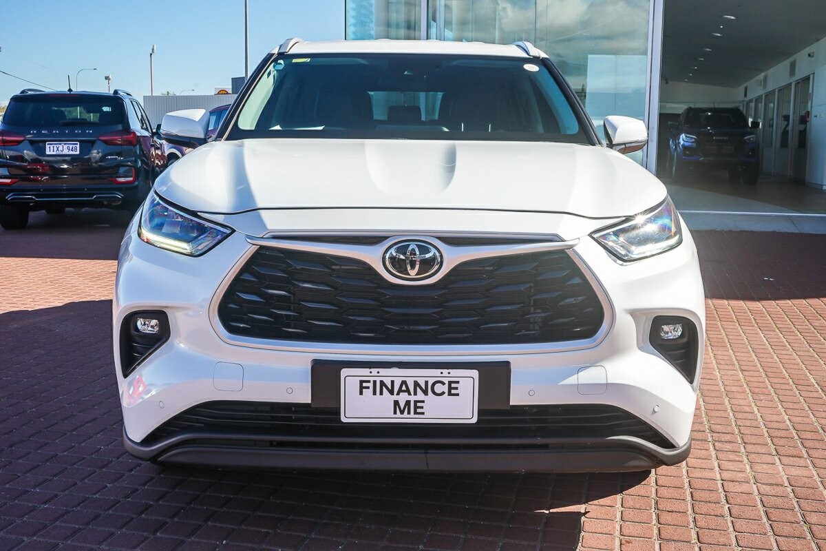 Toyota Kluger image 3
