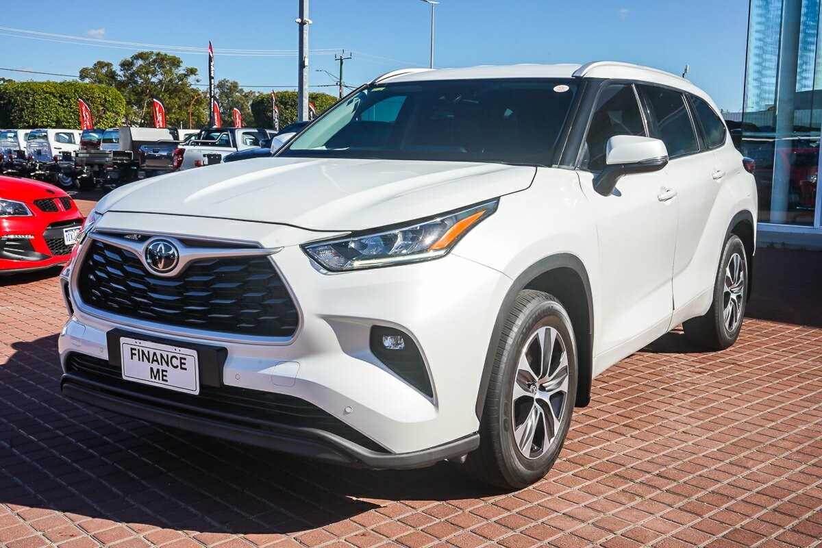 Toyota Kluger image 4