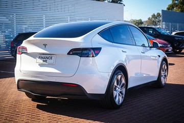 https://vehicle-cdn.autoleague.cloud/32225_81010230_8.jpg