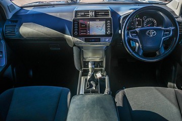 https://vehicle-cdn.autoleague.cloud/32225_81010233_10.jpg