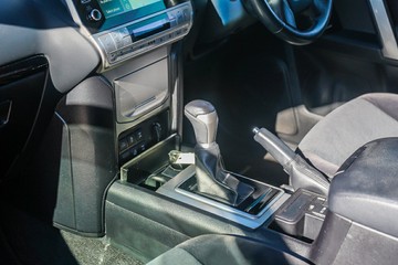 https://vehicle-cdn.autoleague.cloud/32225_81010233_22.jpg