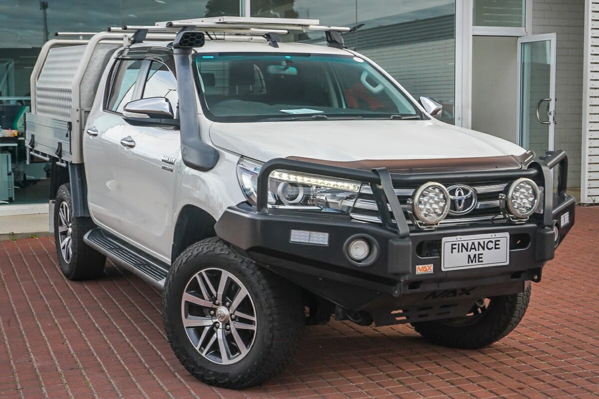 Toyota Hilux image 1