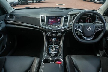 https://vehicle-cdn.autoleague.cloud/32225_81010236_10.jpg