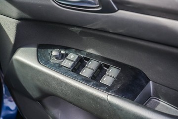 https://vehicle-cdn.autoleague.cloud/32225_81010237_12.jpg