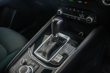 https://vehicle-cdn.autoleague.cloud/32225_81010237_18.jpg