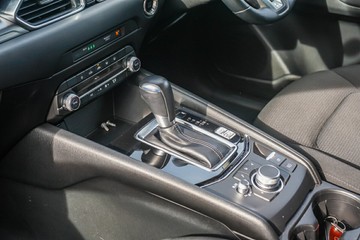 https://vehicle-cdn.autoleague.cloud/32225_81010237_22.jpg
