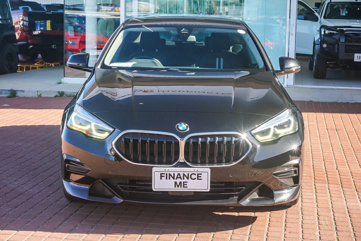 BMW 2 Series image 3