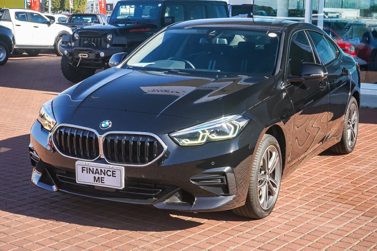 BMW 2 Series image 4