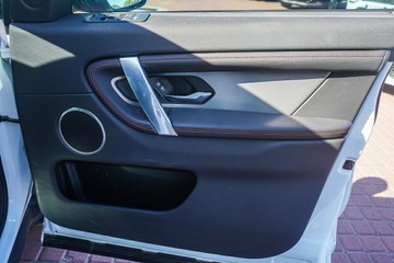 https://vehicle-cdn.autoleague.cloud/32225_81010239_11.jpg
