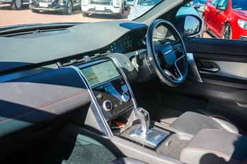 https://vehicle-cdn.autoleague.cloud/32225_81010239_20.jpg
