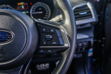 https://vehicle-cdn.autoleague.cloud/32225_81010245_14.jpg