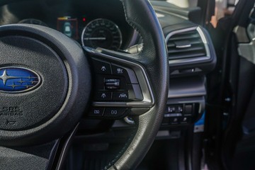 https://vehicle-cdn.autoleague.cloud/32225_81010247_14.jpg