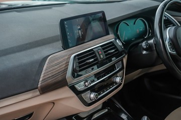 https://vehicle-cdn.autoleague.cloud/32225_81010254_21.jpg