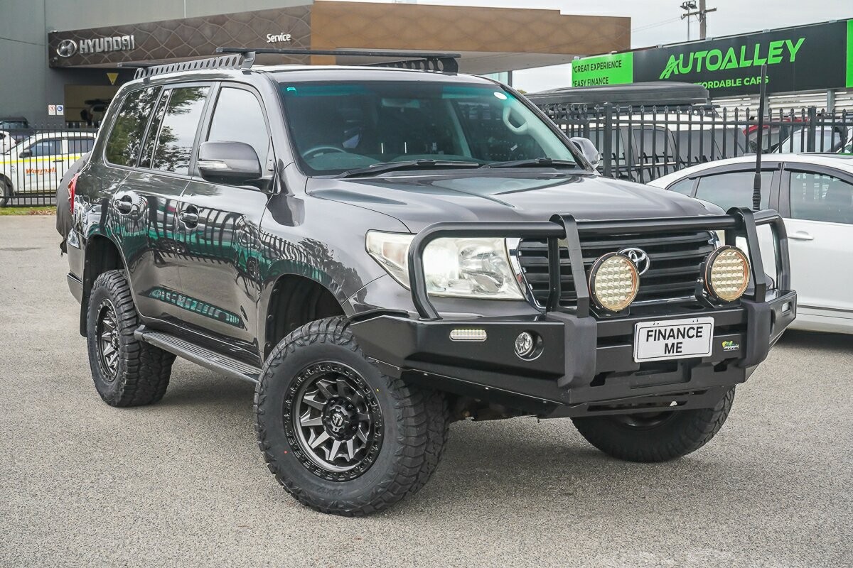 Toyota Landcruiser image 1