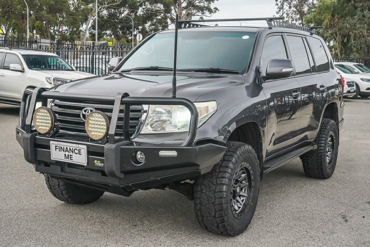 Toyota Landcruiser image 4