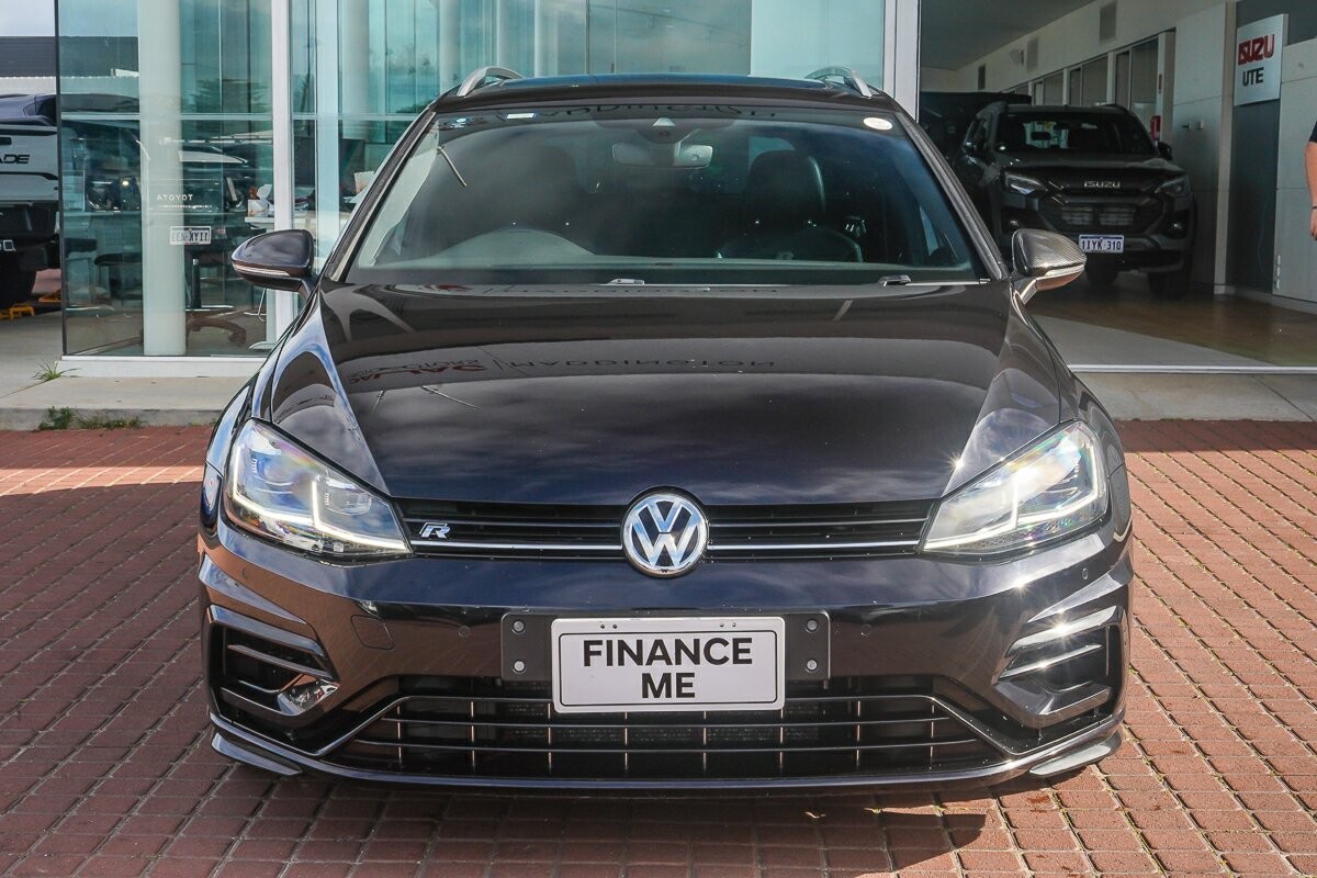 Volkswagen Golf image 3