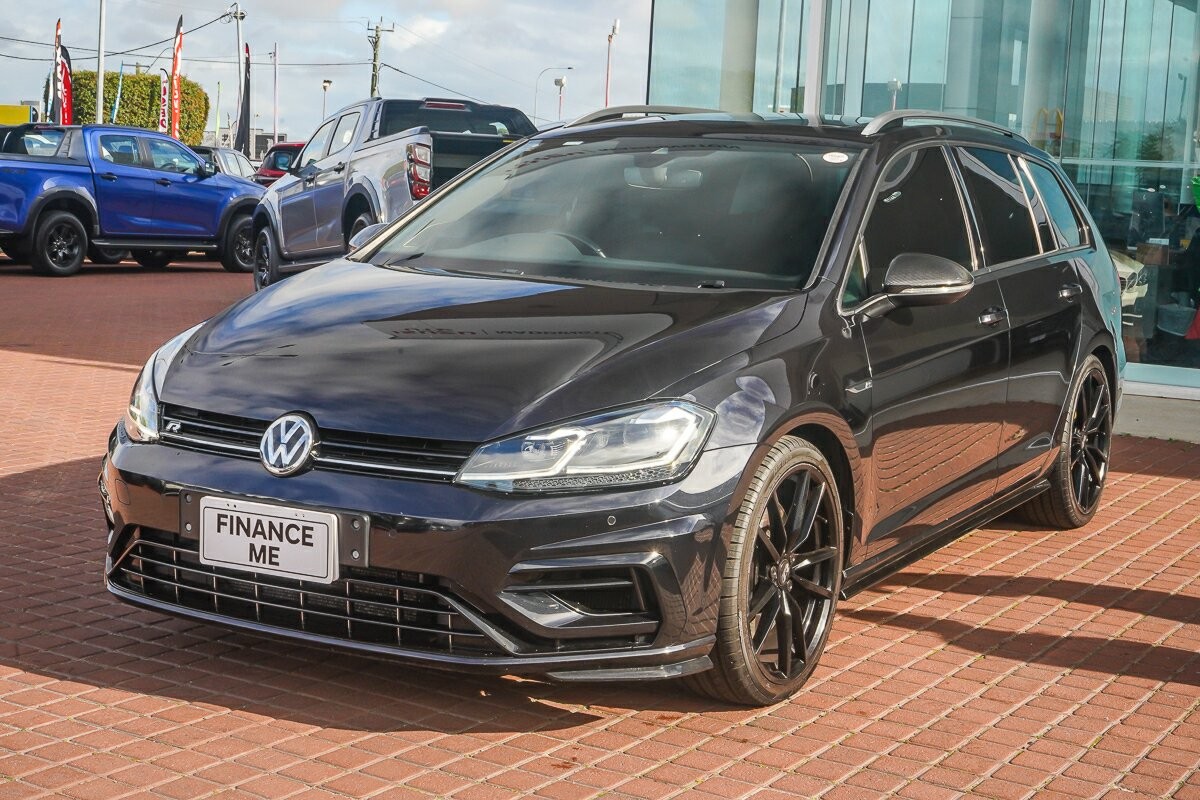 Volkswagen Golf image 4