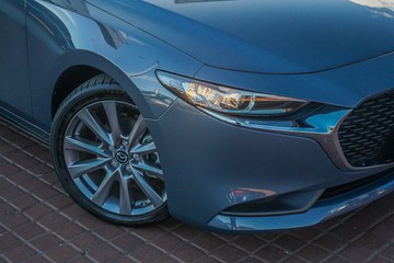 https://vehicle-cdn.autoleague.cloud/32225_81010281_2.jpg