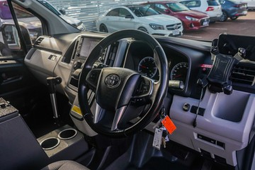 https://vehicle-cdn.autoleague.cloud/32225_81010282_13.jpg
