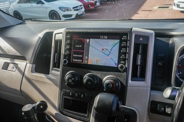 https://vehicle-cdn.autoleague.cloud/32225_81010282_17.jpg