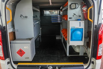 https://vehicle-cdn.autoleague.cloud/32225_81010283_17.jpg