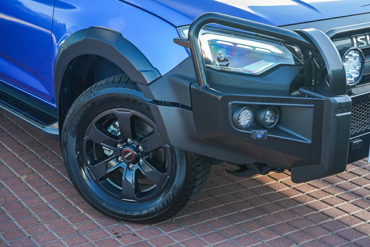 Isuzu D-max image 2