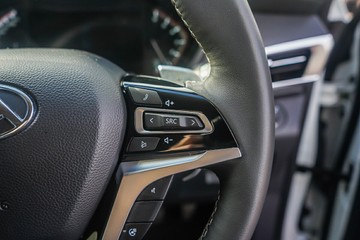 https://vehicle-cdn.autoleague.cloud/32225_81010324_14.jpg