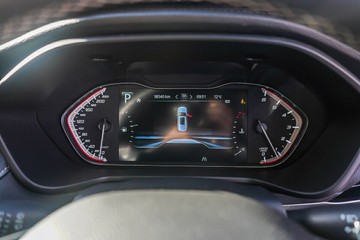 https://vehicle-cdn.autoleague.cloud/32225_81010324_16.jpg