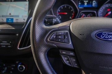https://vehicle-cdn.autoleague.cloud/32225_81010331_15.jpg