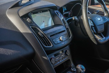 https://vehicle-cdn.autoleague.cloud/32225_81010331_21.jpg