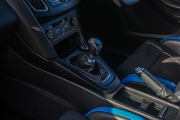 https://vehicle-cdn.autoleague.cloud/32225_81010331_22.jpg