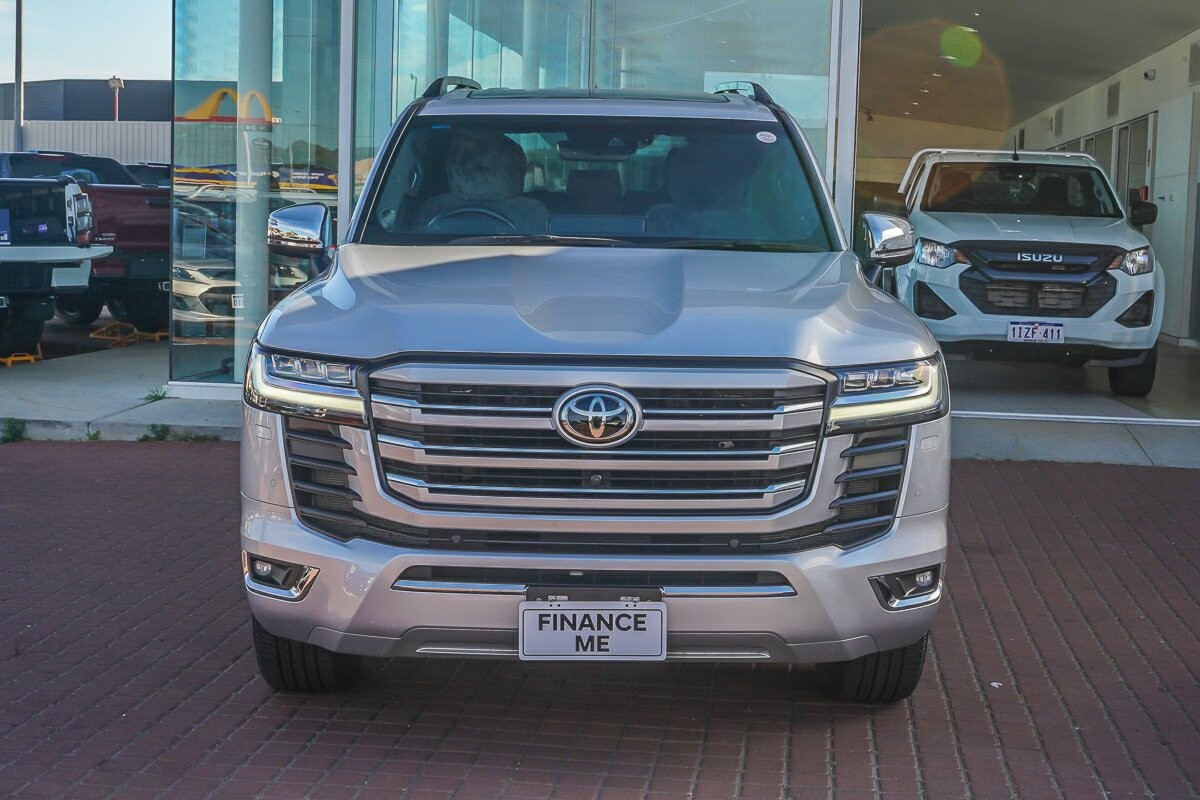 Toyota Landcruiser image 3