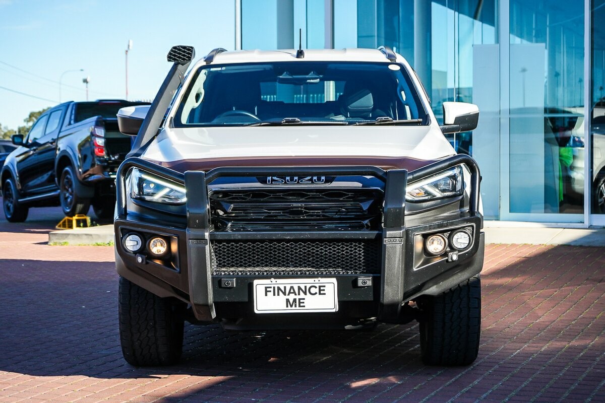 Isuzu Mu-x image 3