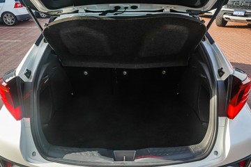 https://vehicle-cdn.autoleague.cloud/32225_81010346_19.jpg