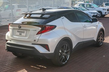 https://vehicle-cdn.autoleague.cloud/32225_81010346_8.jpg