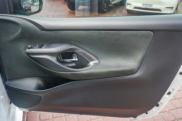 https://vehicle-cdn.autoleague.cloud/32225_81010347_10.jpg