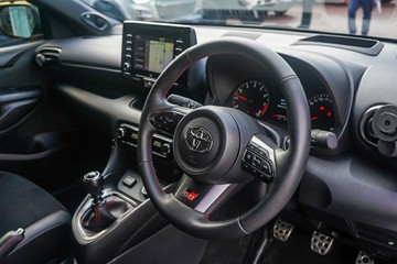 https://vehicle-cdn.autoleague.cloud/32225_81010347_12.jpg