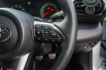 https://vehicle-cdn.autoleague.cloud/32225_81010347_13.jpg