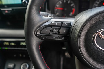 https://vehicle-cdn.autoleague.cloud/32225_81010347_14.jpg
