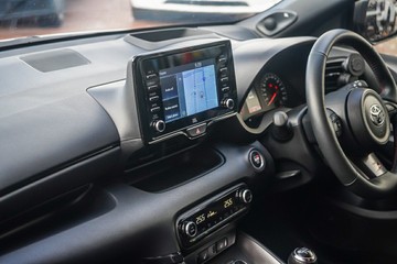 https://vehicle-cdn.autoleague.cloud/32225_81010347_20.jpg