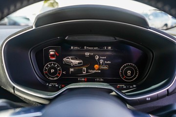 https://vehicle-cdn.autoleague.cloud/32225_81010354_16.jpg