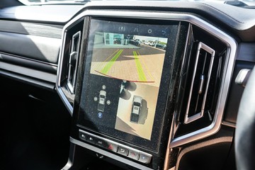 https://vehicle-cdn.autoleague.cloud/32225_81010355_19.jpg