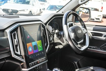 https://vehicle-cdn.autoleague.cloud/32225_81010355_22.jpg