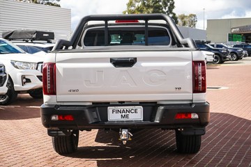 https://vehicle-cdn.autoleague.cloud/32225_81010355_7.jpg